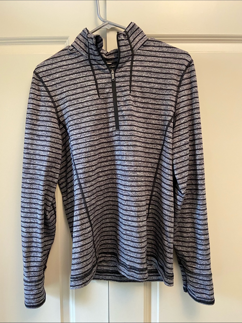 lululemon athletica Men's Surge Warm Black & Gray Striped Half-Zip Pullover